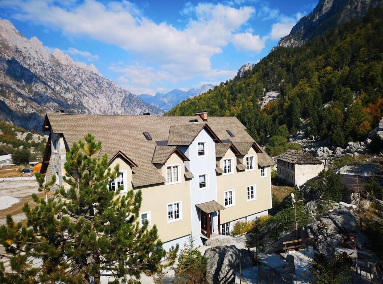Bujtina Valbone Hotel Exterior foto